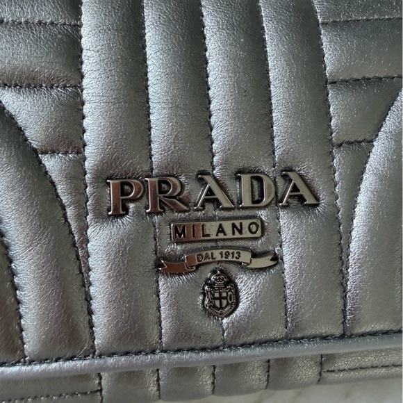 Prada Diagramme metallic long wallet - Picture 13 of 14